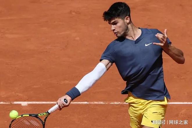 赛事中表现 赛事中表现